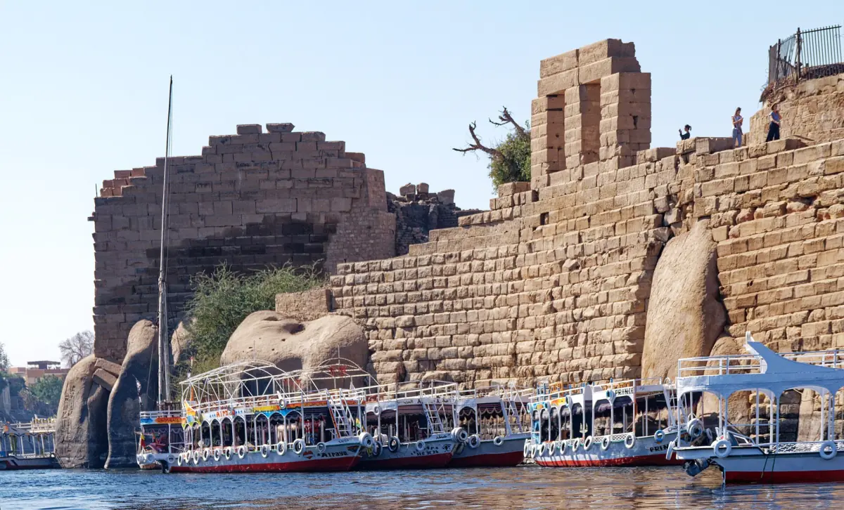 Ruins of the ancient town of Elephantine above moored boats