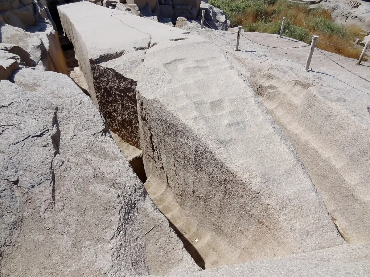 Close view of the Unfinished Obelisk